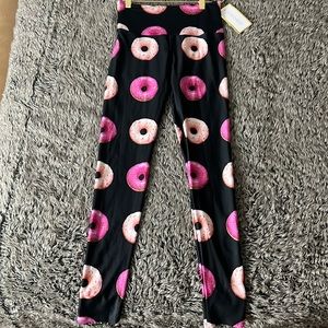 Brand-new with tag on: Goldsheep Donut leggings and matching sports bra